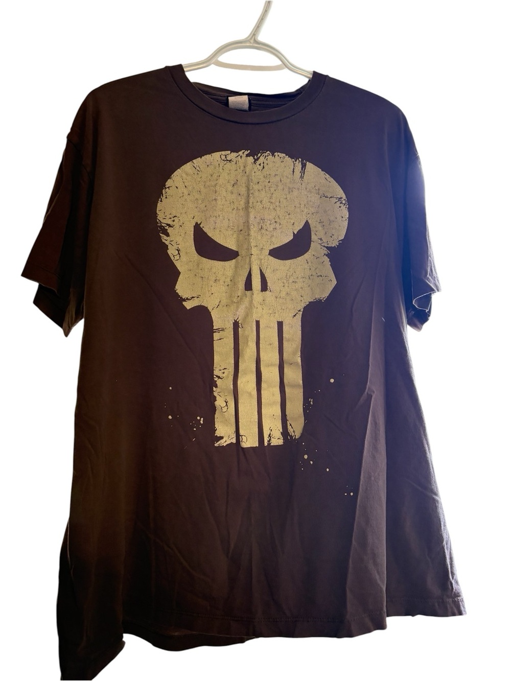 Marvel Men’s Brown Tee with Distressed Cream Punisher Skull